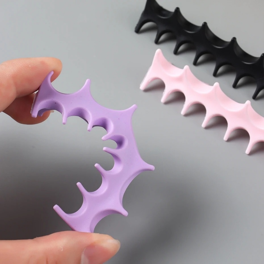 Silikonowy uchwyt na pędzle do – Nail Fan Brush recenzja i cena
